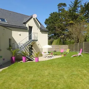 With Private Terrace 3 Appartement Erquy