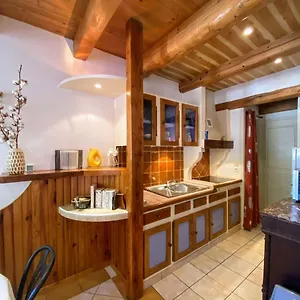4 Pers Plein Centre Ville, Wifi, Balcon Appartement Laragne-Monteglin