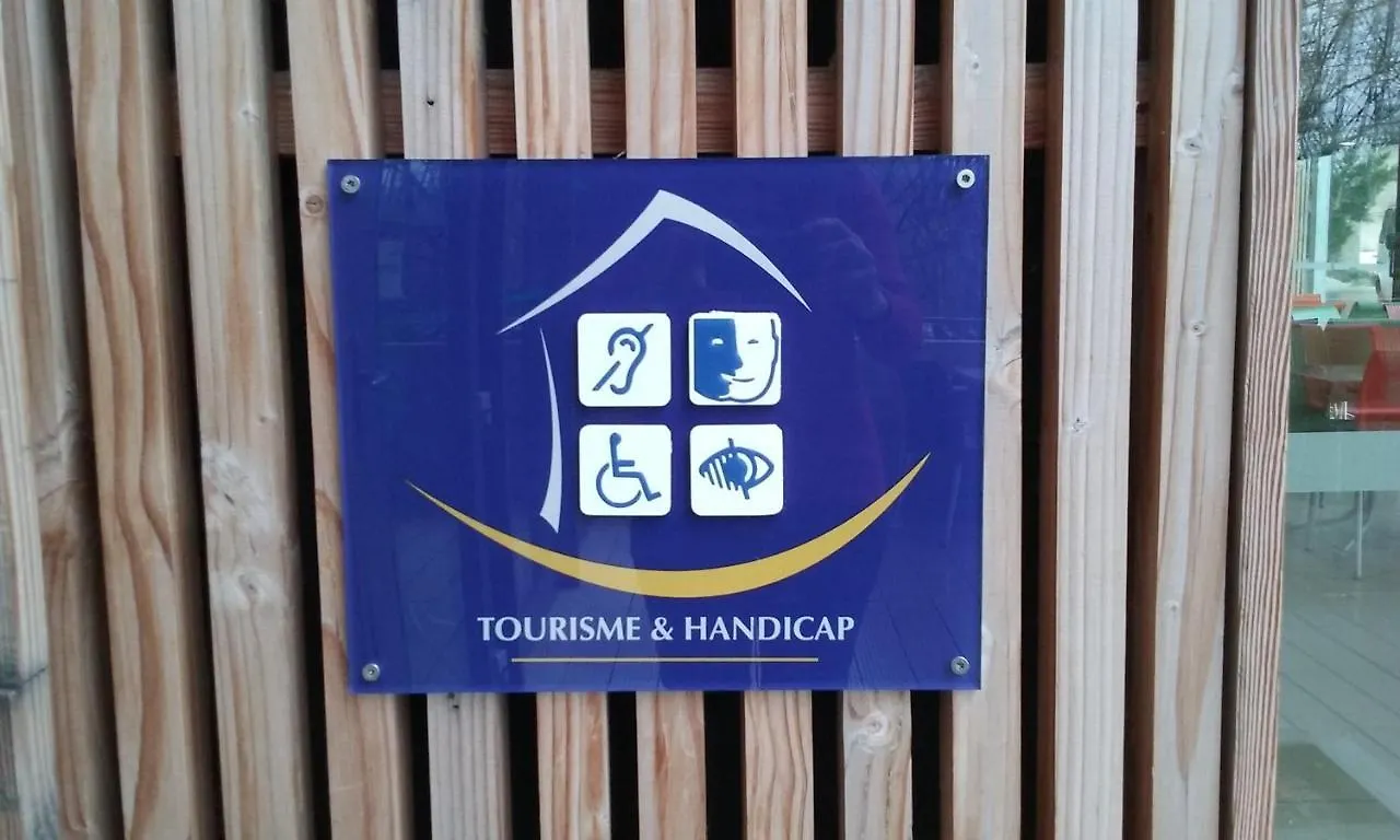 Campsite La Fontaine D'Annibal Hotel Buis-les-Baronnies
